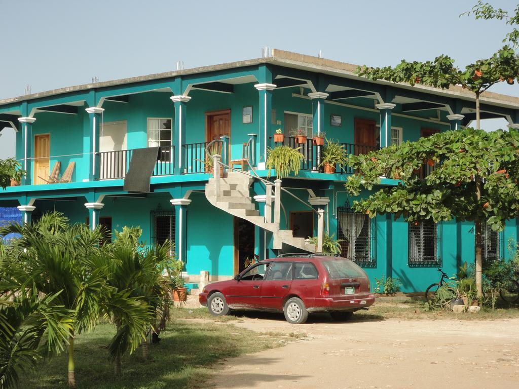 River Park Inn San Ignacio Exterior photo